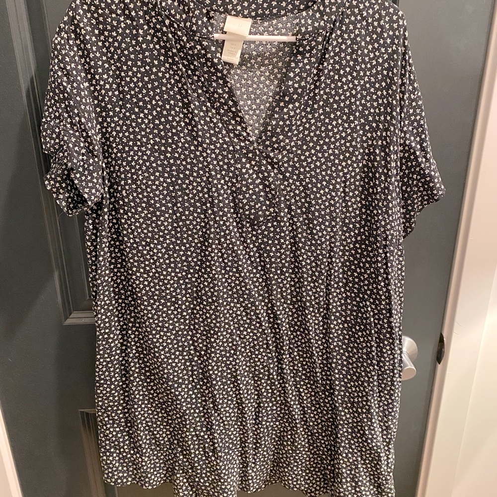 H&M Floral Tunic in Black